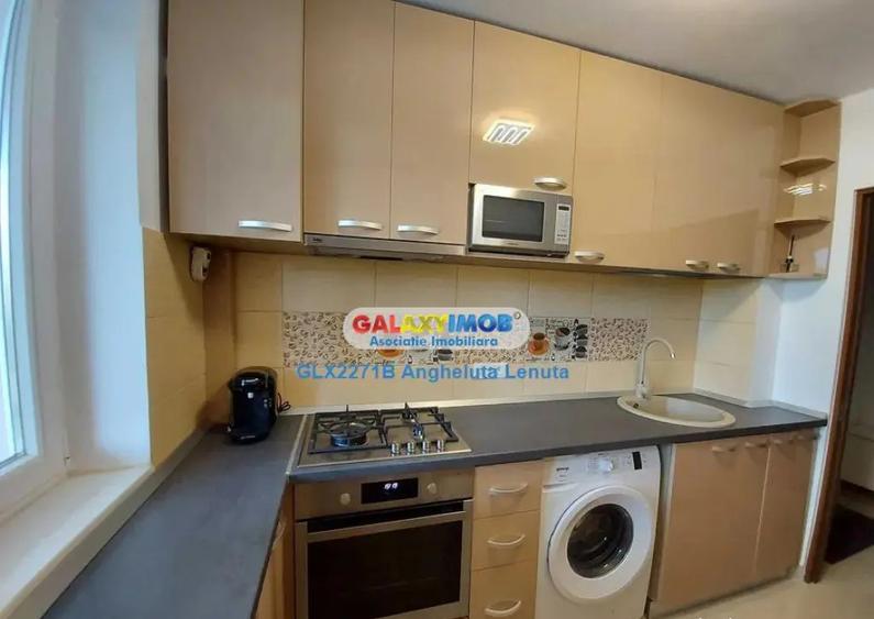 Apartament cu 3 camere semidecomandat, mobilat în Timișoara