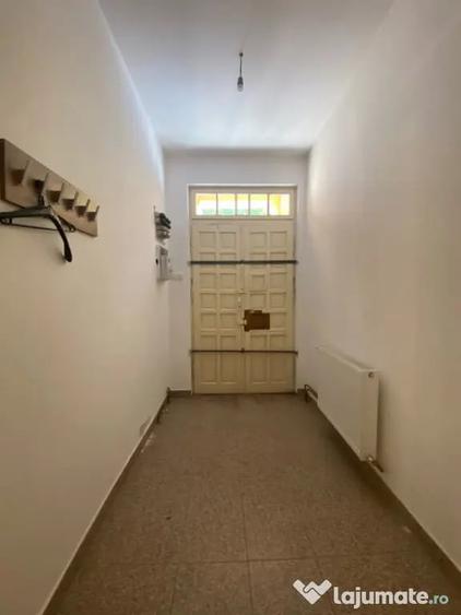 Casă cu 5 camere cu Teren 300 Mp în Ultracentral