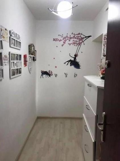 Garsonieră decomandată în Astra