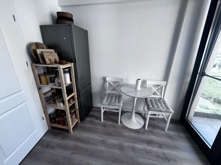 Apartament cu 2 camere decomandat în Sisești