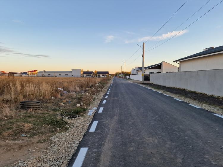 Teren Construcții intravilan de 500 mp, în Domnești