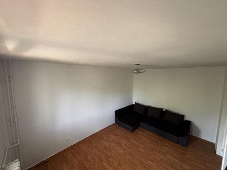 Apartament cu 2 camere decomandat în Brâncoveanu