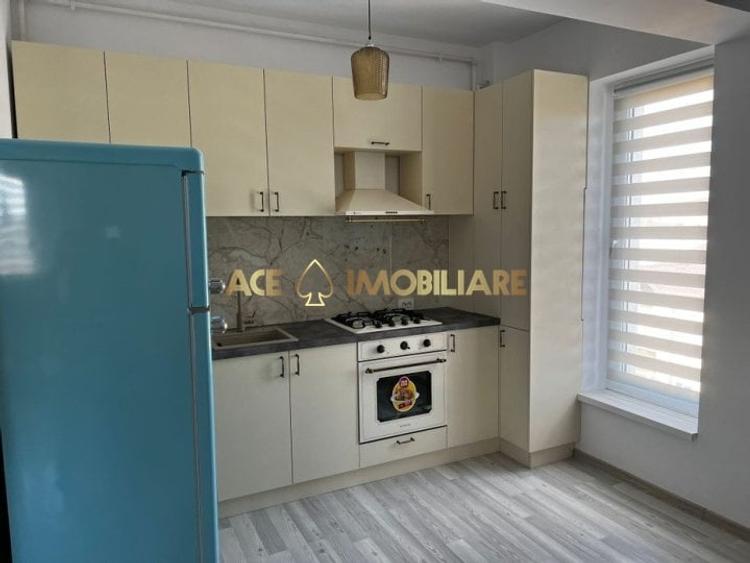 Apartament cu 2 camere semidecomandat, mobilat în Popești-Leordeni