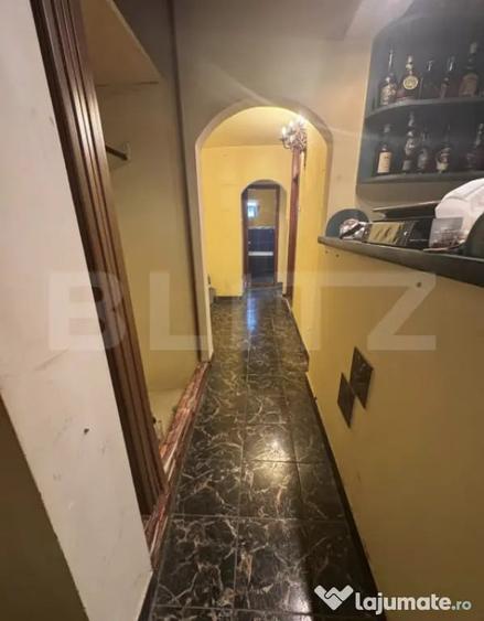 Apartament cu 3 camere decomandat în 1 Mai