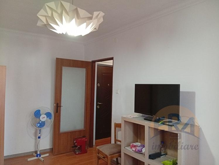 Garsonieră decomandată în Iosia