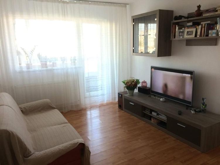 Apartament cu 2 camere semidecomandat în Drumul Taberei