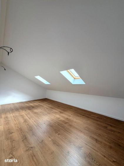 Casă cu 5 camere cu Teren 370 Mp în Central