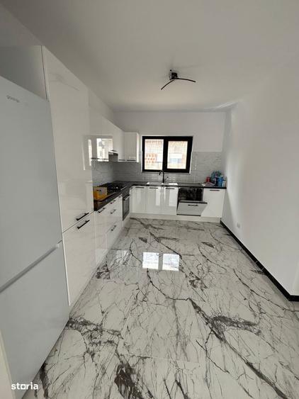 Casă cu 3 camere cu Teren 348 Mp în Corbeanca
