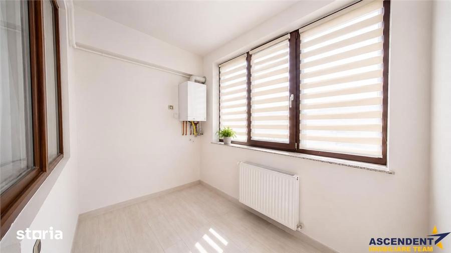 Apartament cu 3 camere în Tractorul
