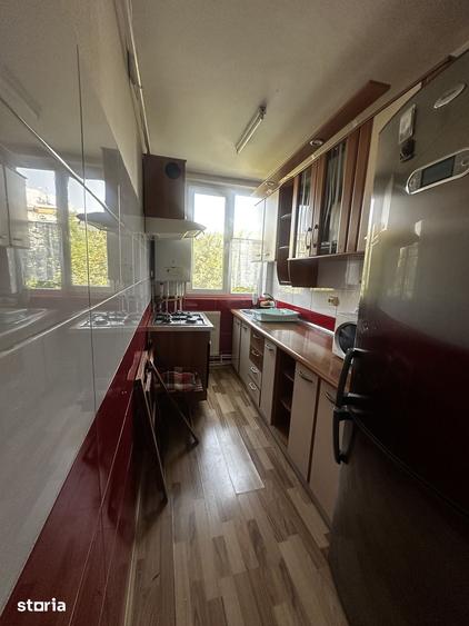 Apartament cu 3 camere în Micro 19