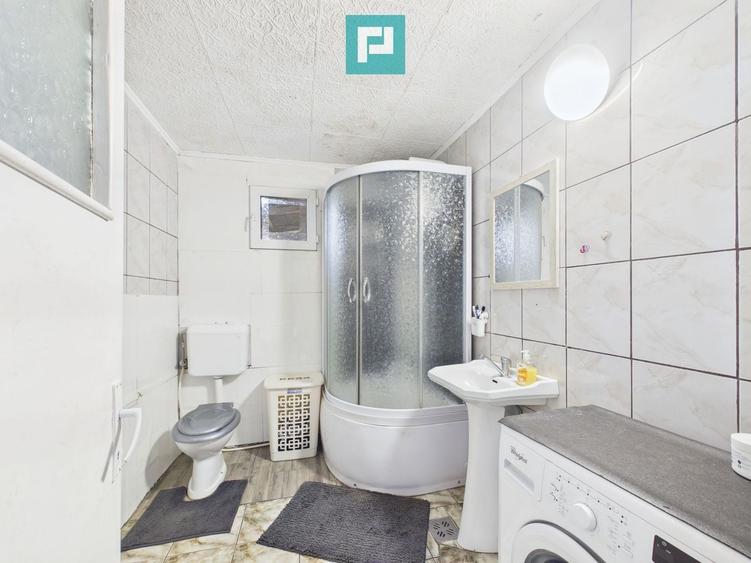 Casă individuală cu 3 camere cu Canalizare în Bujac
