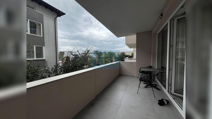 Apartament cu 2 camere semidecomandat, mobilat în Florești
