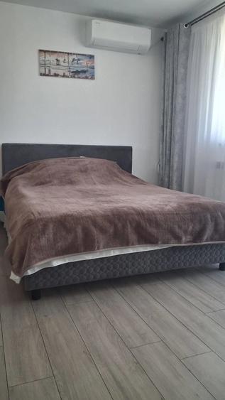 Casă cu 3 camere cu Teren 200 Mp în Central