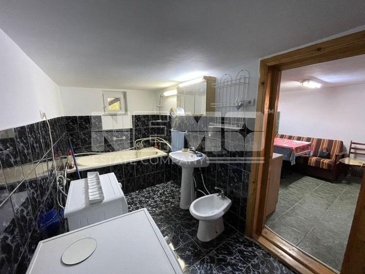 Casă individuală cu 2 camere cu Canalizare în Central