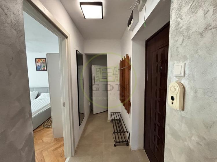 Apartament cu 3 camere decomandat, mobilat în Valea Rosie