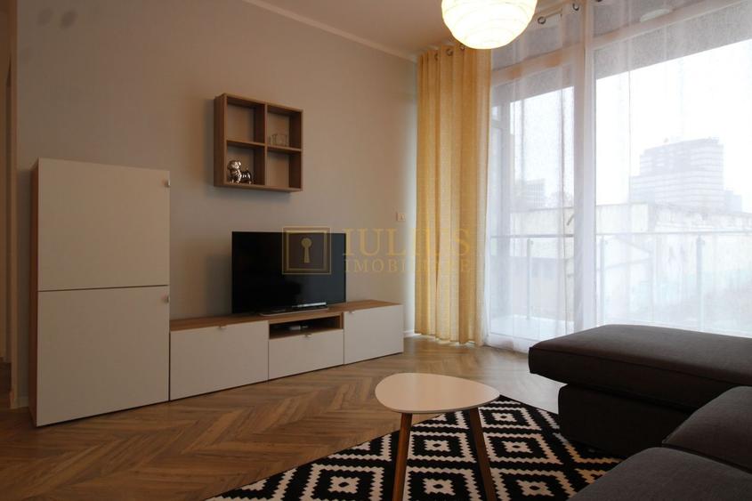 Apartament cu 2 camere decomandat, mobilat în Central