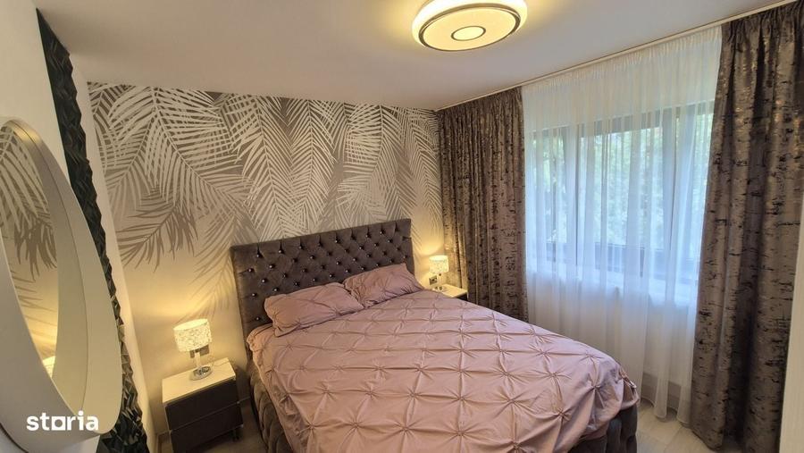 Apartament cu 3 camere semidecomandat în Central
