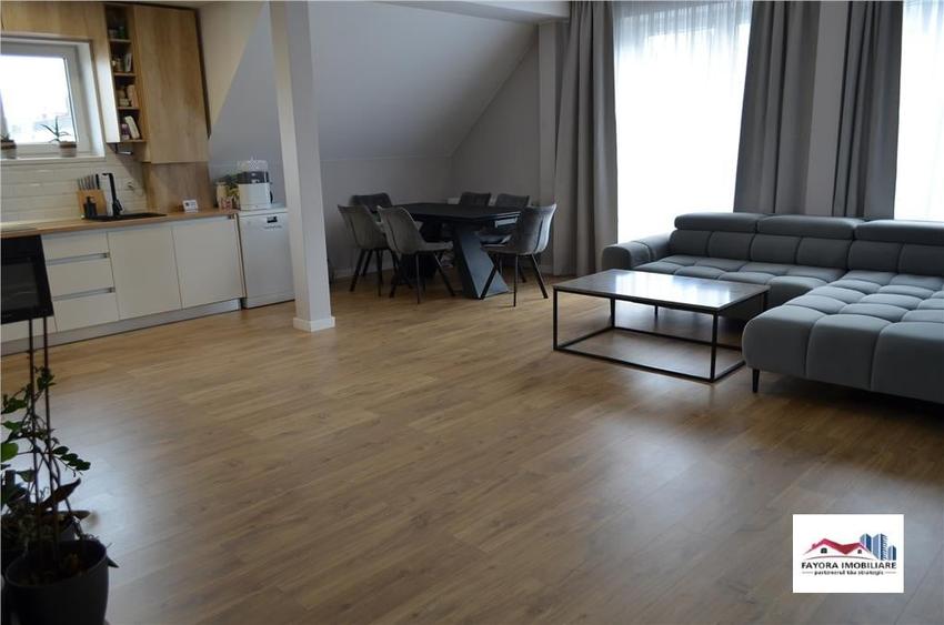Apartament cu 3 camere decomandat în Unirii