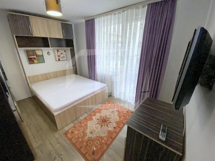 Apartament cu 3 camere semidecomandat, mobilat în Bună Ziua