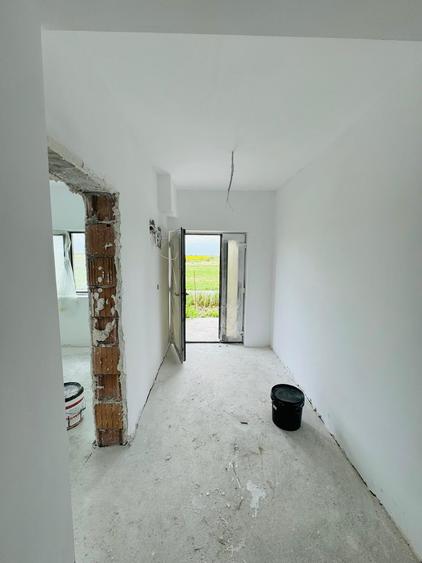 Duplex cu 4 camere cu Teren 250 Mp în Sânandrei
