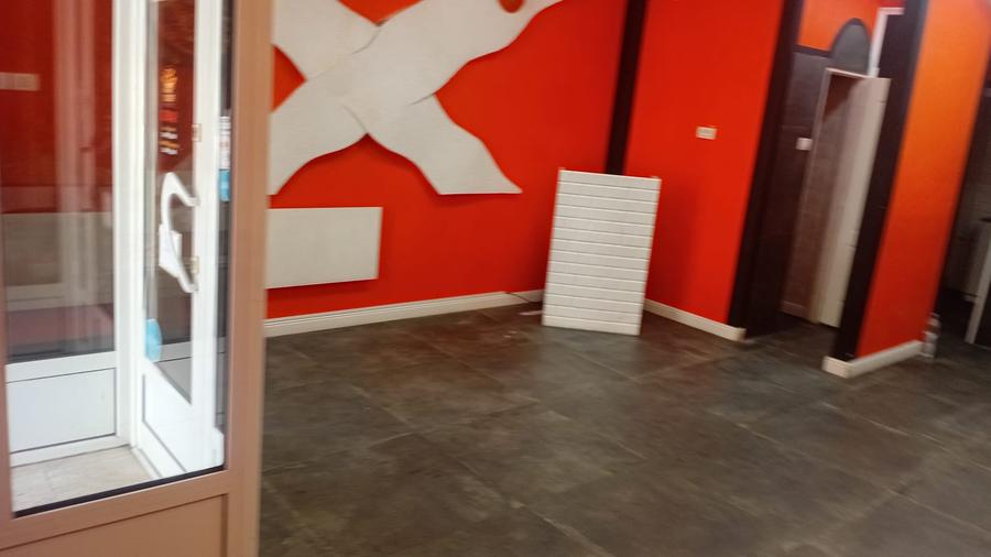 Inchiriez spatiu comercial ultracentral zona Piata Mica - 9