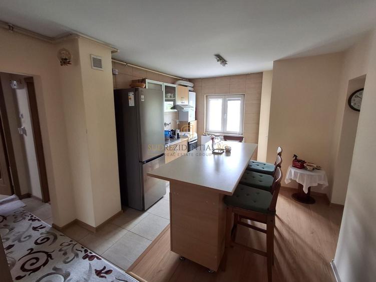 Apartament cu 2 camere semidecomandat în Central