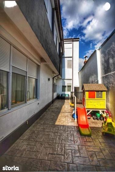 Casă cu 6 camere cu Teren 421 Mp în Central