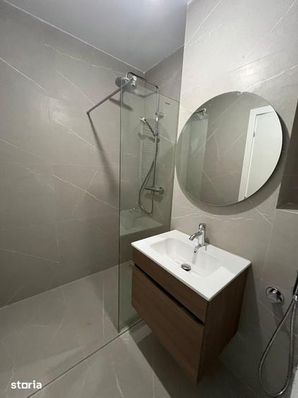 Casă cu 5 camere cu Teren 165 Mp în Nord