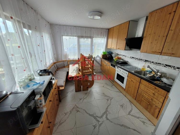 Casă cu 4 camere în Florești