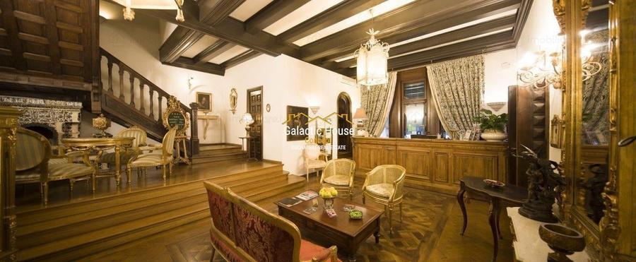 Casă individuală cu 19 camere cu Teren 260 Mp în Romană