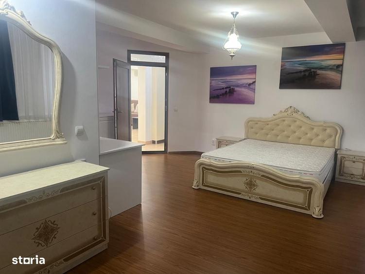 Apartament cu 3 camere decomandat în Micro 3