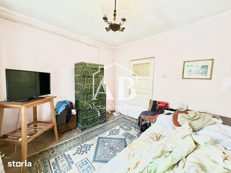 Casă cu 4 camere cu Teren 861 Mp în Central