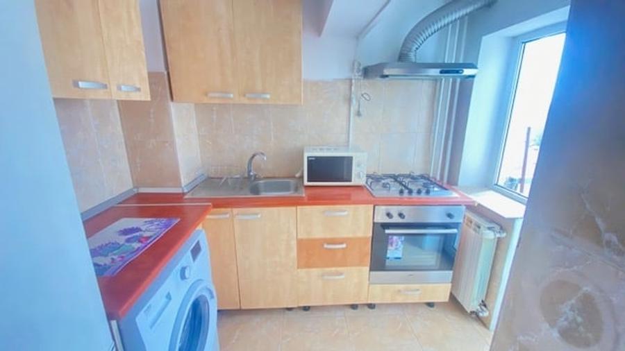 Apartament cu 3 camere decomandat, mobilat în Unirii