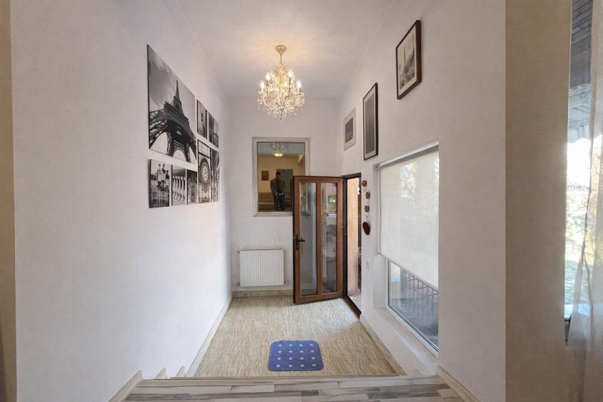 Casă individuală cu 3 camere cu Canalizare în Fundeni