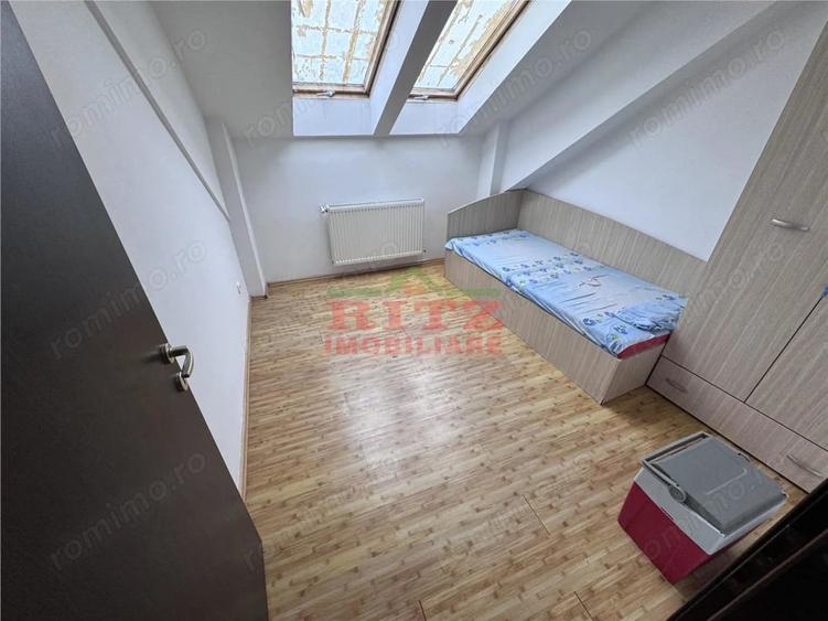 Apartament cu 3 camere semidecomandat în Zahana