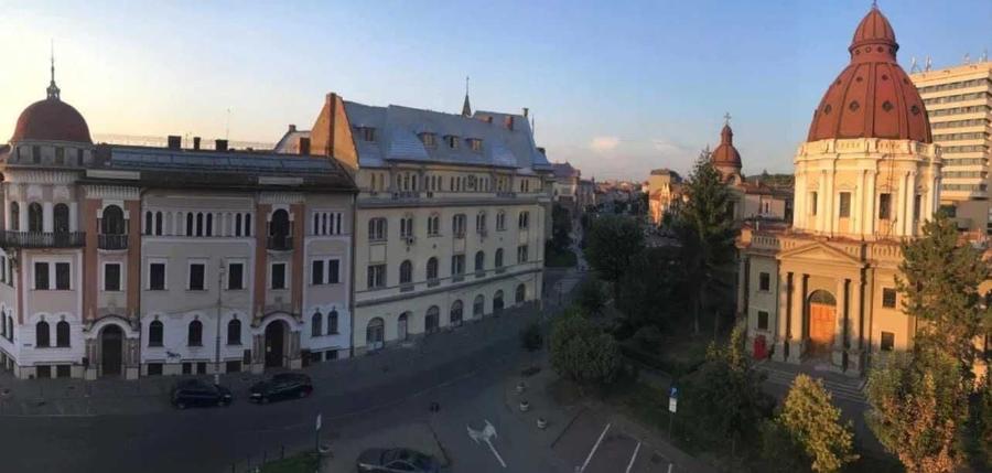 Apartament cu 2 camere decomandat în Ultracentral