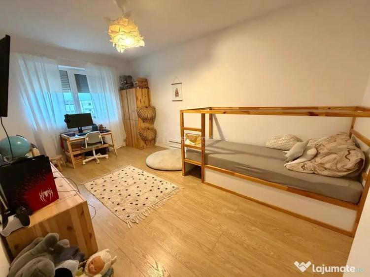 Casă cu 4 camere cu Teren 250 Mp în Giroc