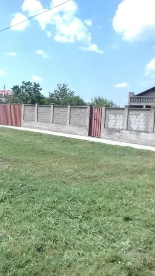 Teren de 2000 mp, în Central