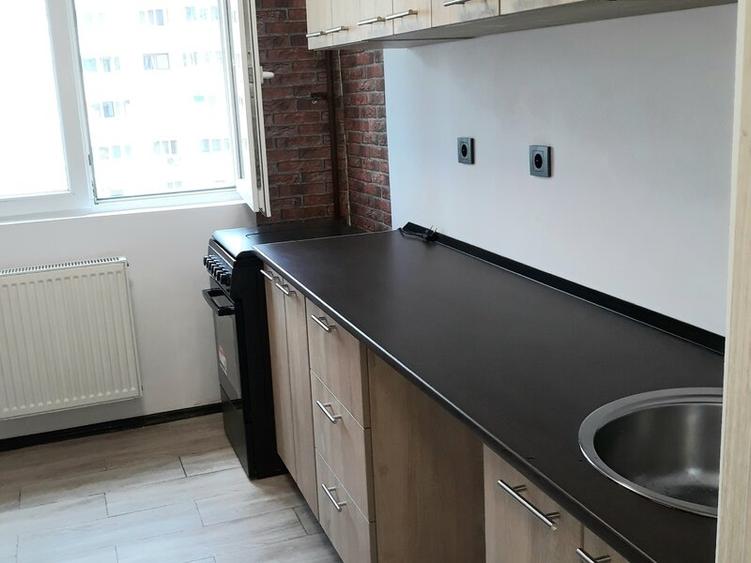 Apartament cu 2 camere semidecomandat în Colentina