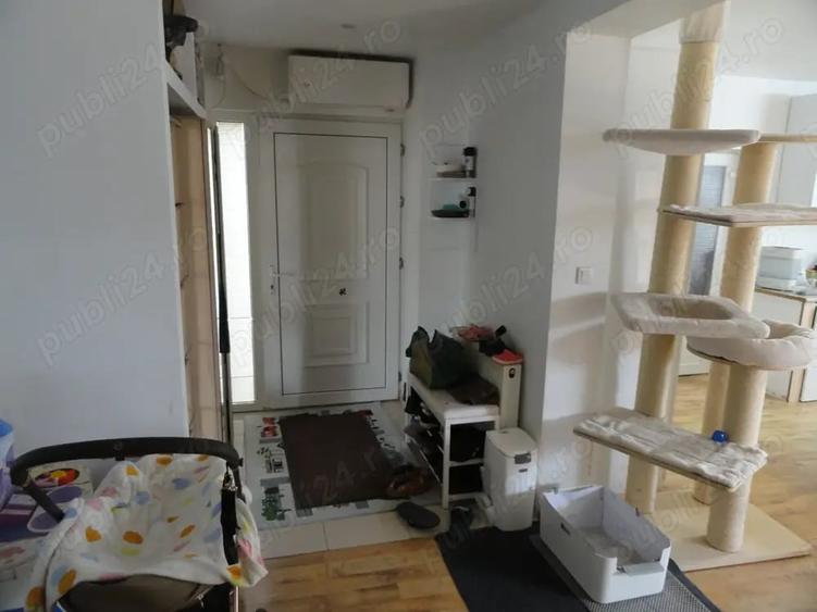 Casă cu 5 camere cu Teren 500 Mp în Central