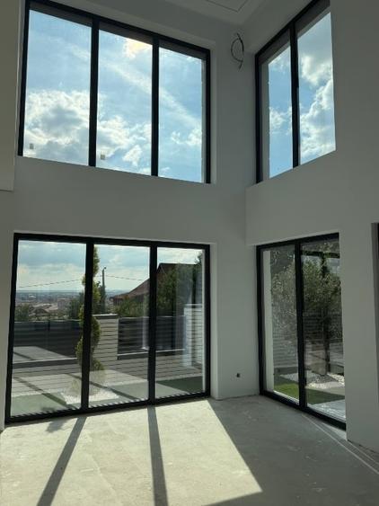 Casă individuală cu 5 camere cu Canalizare în Dealuri Oradea