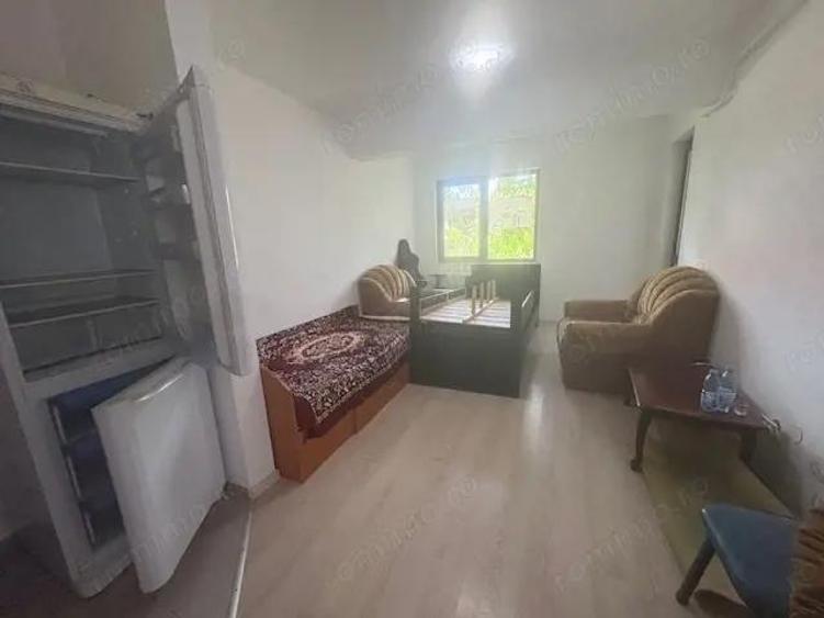 Apartament cu 2 camere decomandat în Valea Lupului