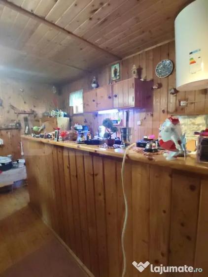 Casă cu 2 camere cu Teren 150 Mp în Zărnești