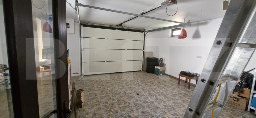 Casă individuală cu 5 camere cu Garaj în Pucioasa
