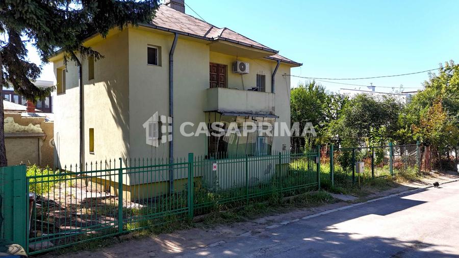 Casă cu 3 camere cu Canalizare în Aeroport