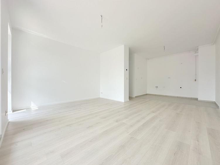 Apartament cu 2 camere decomandat în Lipovei
