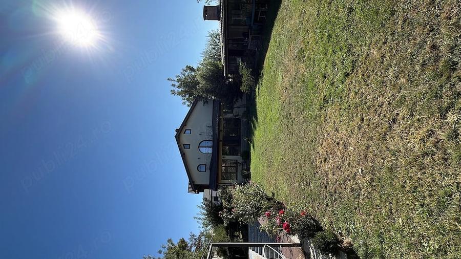 Casă cu 5 camere cu Teren 1000 Mp în Central