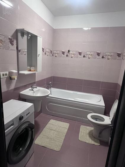 Apartament cu 2 camere decomandat în Roșu