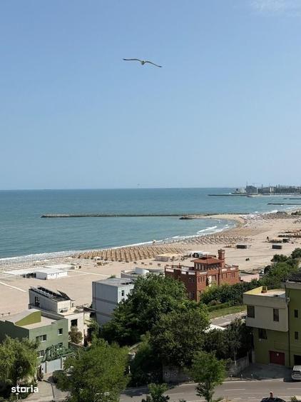 Apartament cu 3 camere decomandat în Faleza Nord