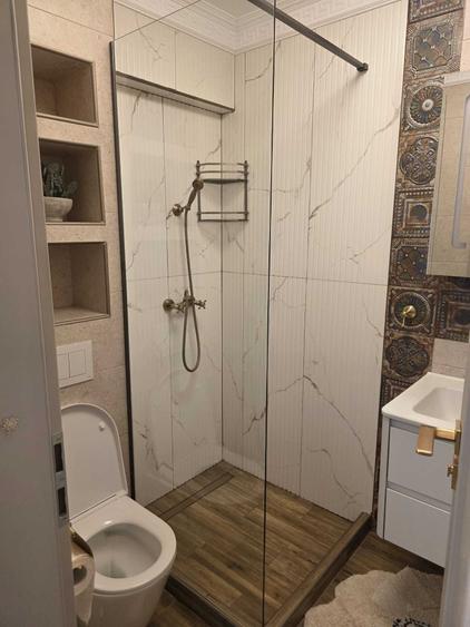 Apartament cu 4 camere decomandat în Central